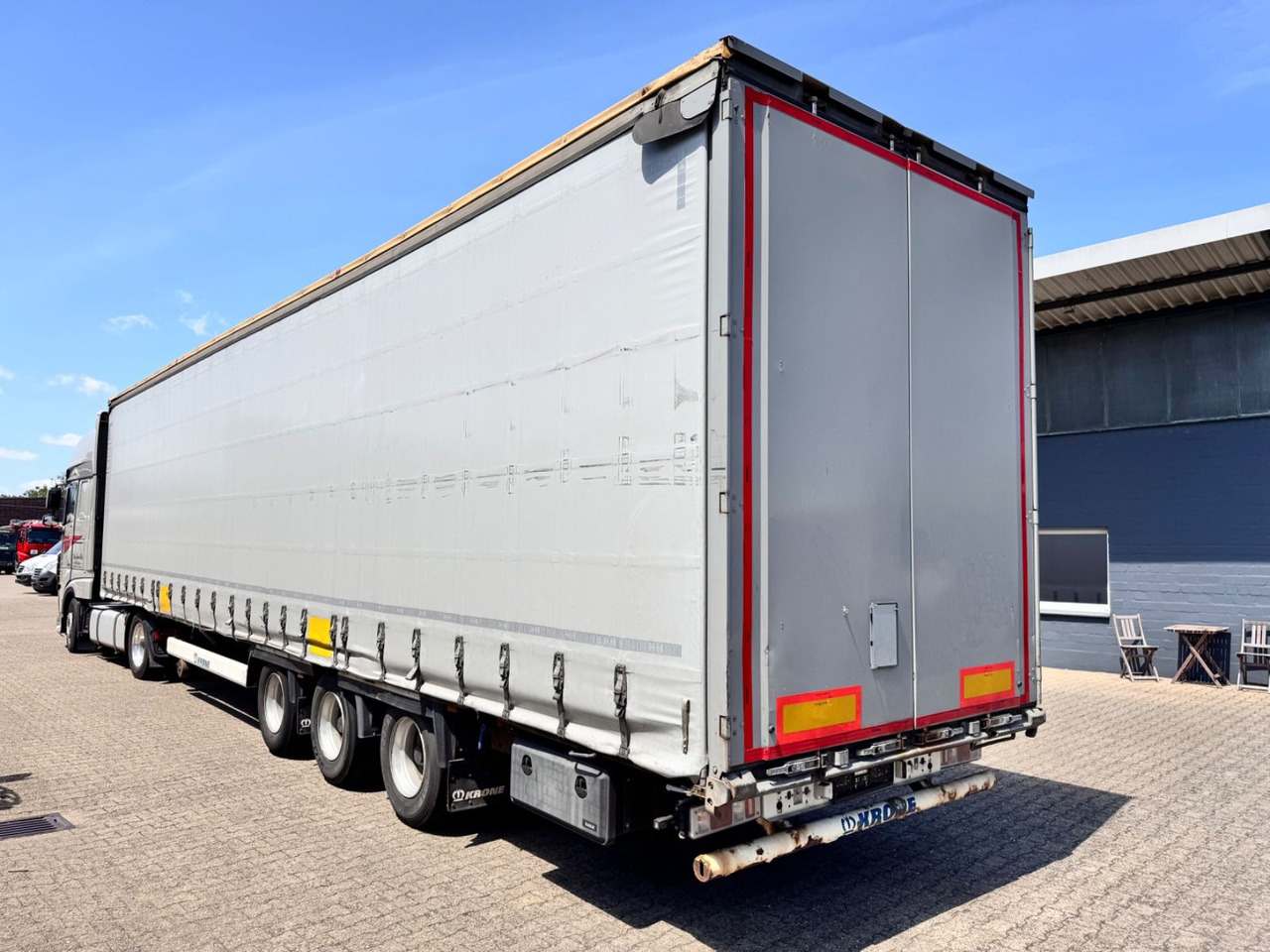 Krone SD Curtainsider MEGA Jumbo XL Zert Getränke etc - Curtainsider semi-trailer: picture 1 Krone SD Curtainsider MEGA Jumbo XL Zert Getränke etc - Curtainsider semi-trailer: picture 1