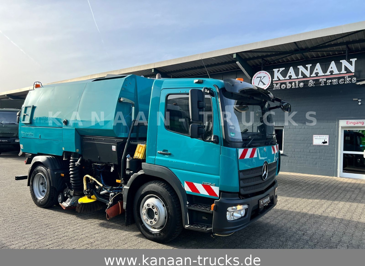 Mercedes-Benz 1324 Atego Johnston VT652 120TKM Euro6b - Road sweeper: picture 1 Mercedes-Benz 1324 Atego Johnston VT652 120TKM Euro6b - Road sweeper: picture 1