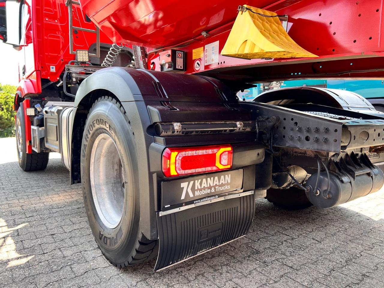 Tractor unit Mercedes-Benz 1846 LS  Actros 5 4x2 Kipphydraulik: picture 12