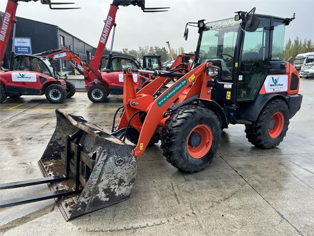Kubota R070 (6678) - Compact loader: picture 2 Kubota R070 (6678) - Compact loader: picture 2