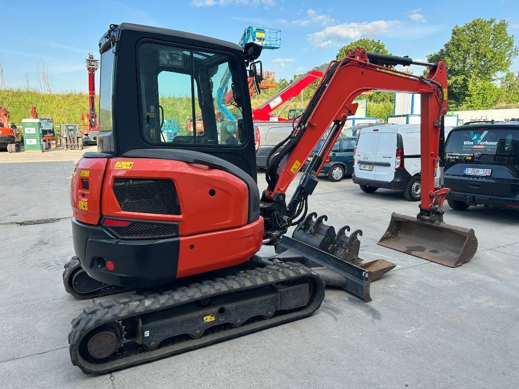 Kubota U 36-4 - Mini excavator: picture 4 Kubota U 36-4 - Mini excavator: picture 4