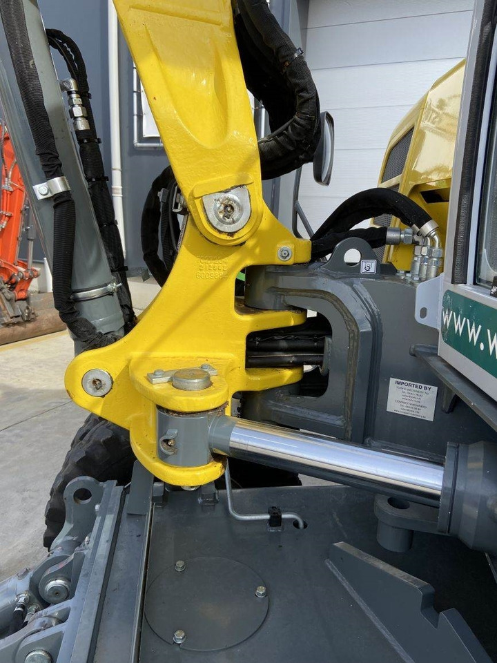 Wheel excavator Neuson EW100 (6924): picture 14