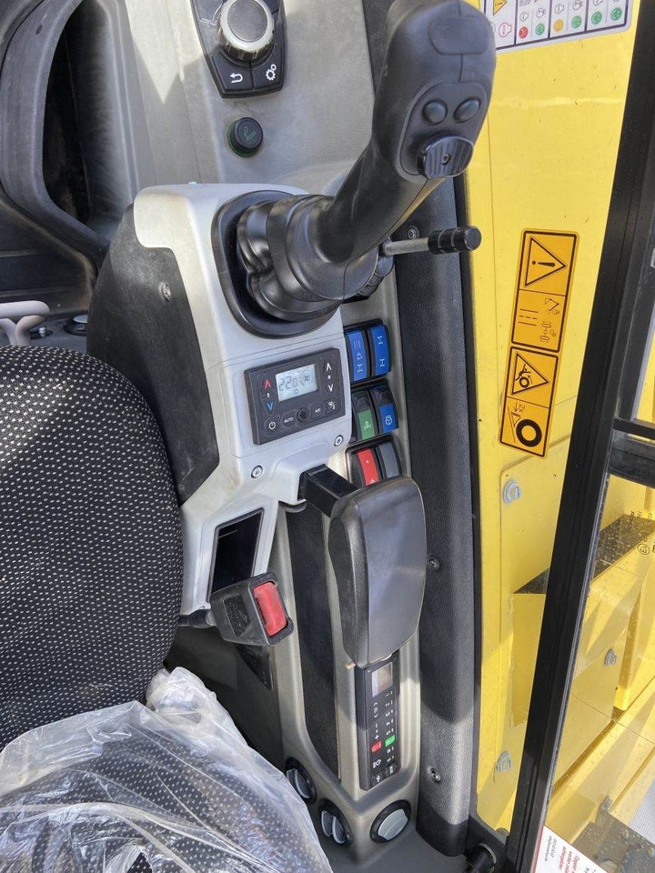 Wheel excavator Neuson EW100 (6924): picture 17