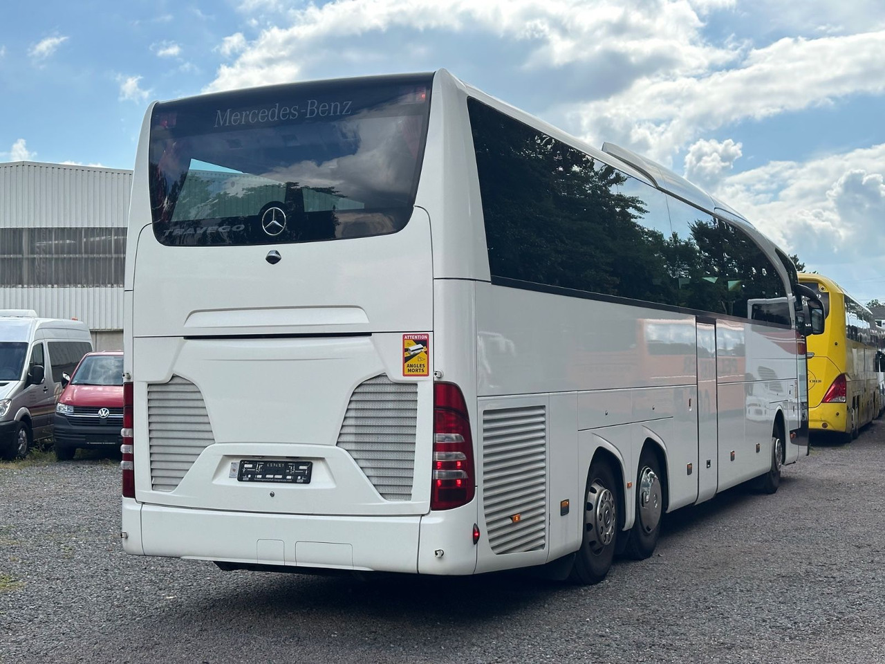 Mercedes-Benz Travego O580 16 RHD-M (LuxLine*Euro 6*TOP*DE) - Coach: picture 3 Mercedes-Benz Travego O580 16 RHD-M (LuxLine*Euro 6*TOP*DE) - Coach: picture 3