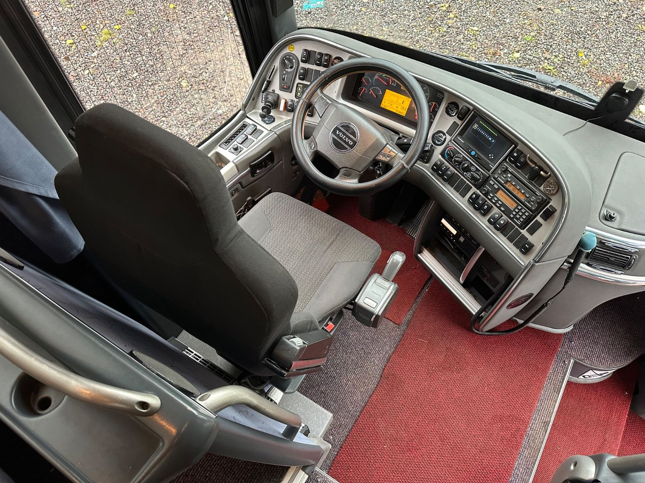 Volvo 9900 HD 6x2 (9700*415 HD*Tourismo RHD) - Coach: picture 5 Volvo 9900 HD 6x2 (9700*415 HD*Tourismo RHD) - Coach: picture 5